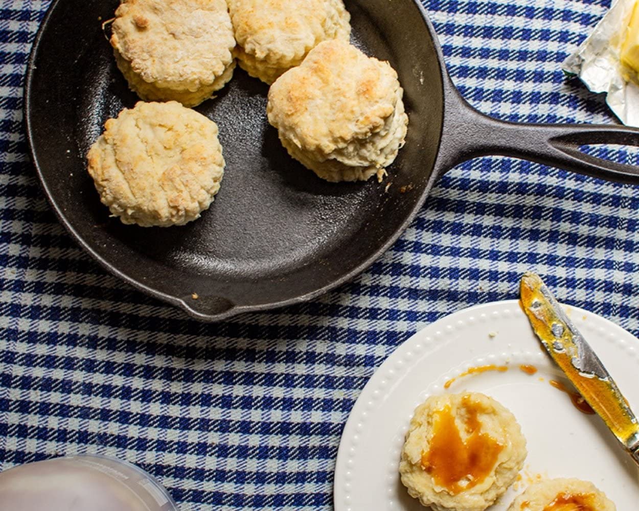 Lodge Pre-Seasoned Cast Iron Skillet Set - Set Includes 8 Inch Skillet, 10.25 Inch Skillet, and 12 inch Skillet - 3 Piece