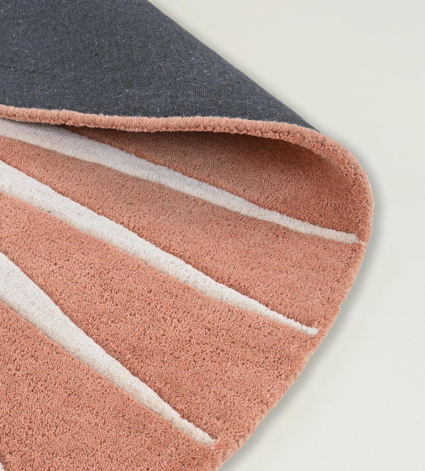 Modern Round Area Rug – Hand-Tufted with 100% NZ Wool