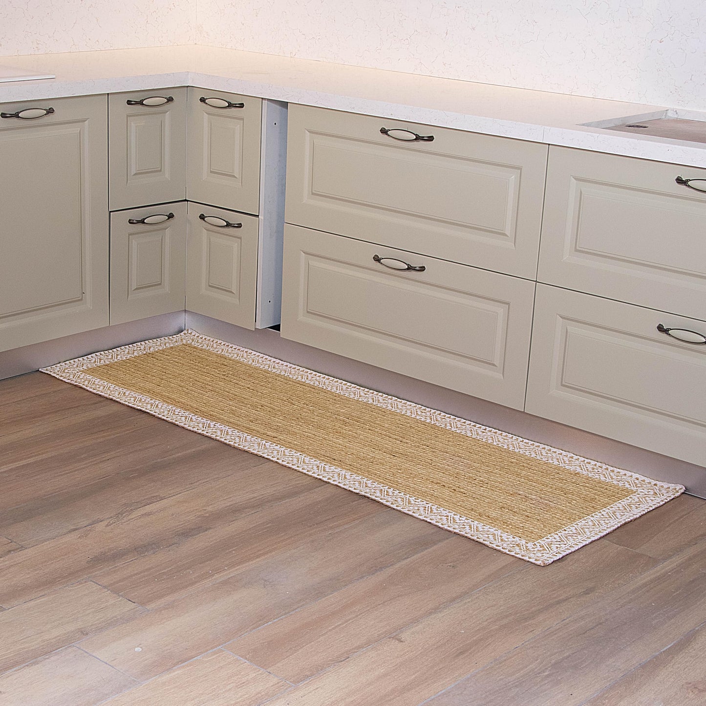 Premium Quality Jute Braided Area Rug, Stain Resistance, Natural Handmade