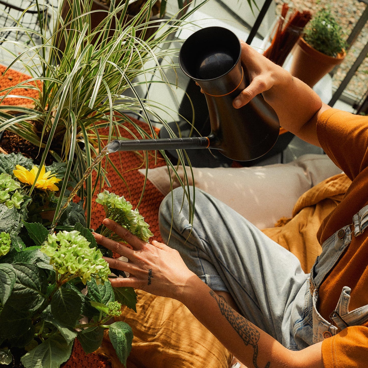 Planting Soil Scoop and Brush Set Garden Tool for Indoor Gardening, Mess Control